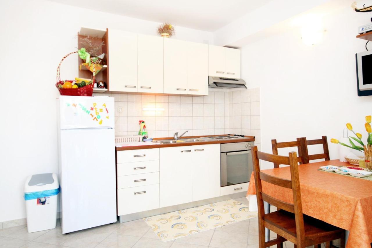 Apartments With A Parking Space Seline, Paklenica - 6603 Starigrad Paklenica Exterior photo