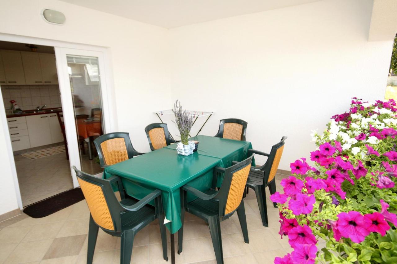 Apartments With A Parking Space Seline, Paklenica - 6603 Starigrad Paklenica Exterior photo