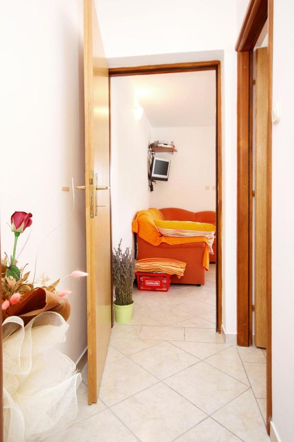 Apartments With A Parking Space Seline, Paklenica - 6603 Starigrad Paklenica Exterior photo